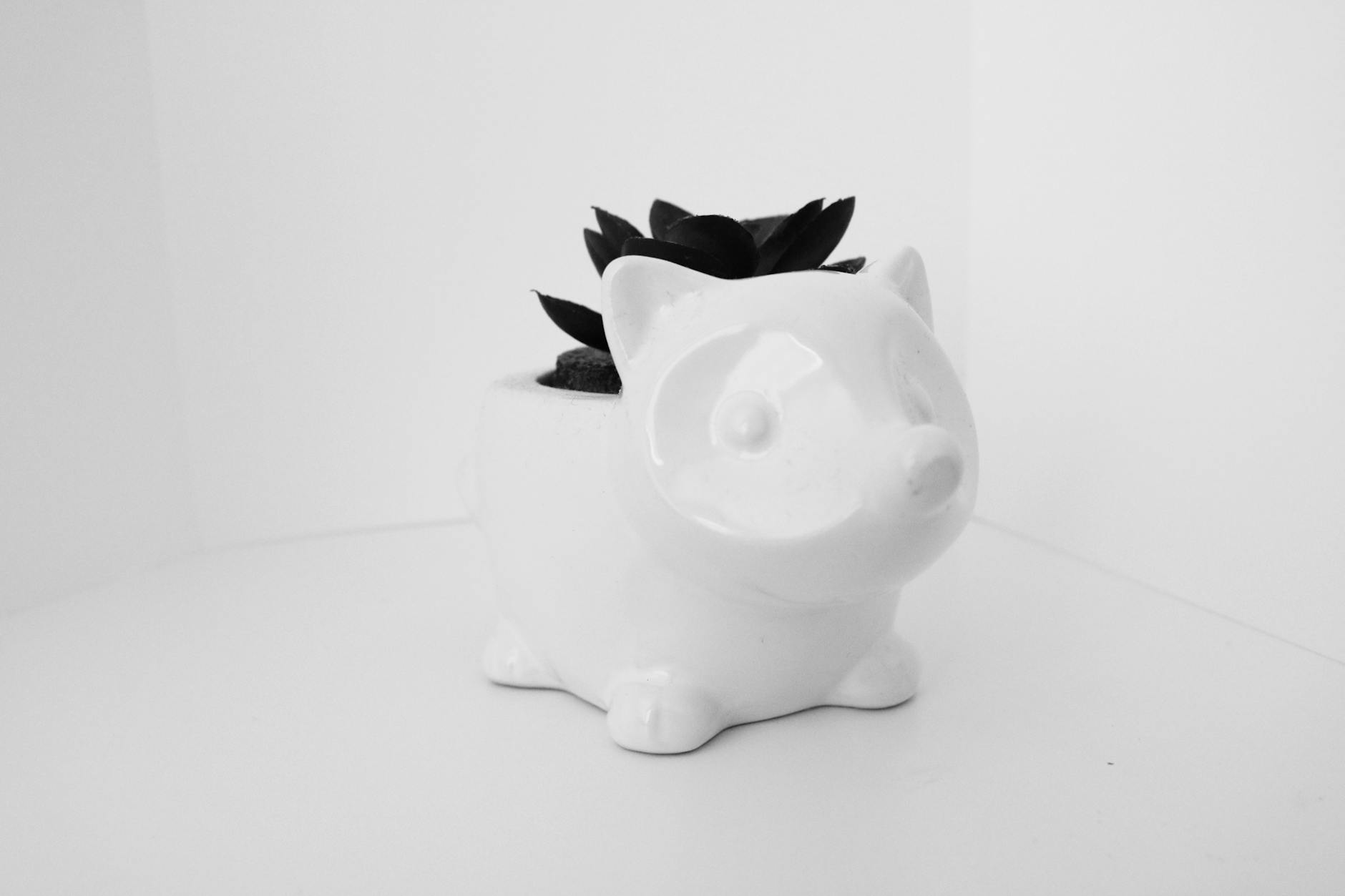 Cultivating Success: Mastering the Art of Selling 3D Printed Planters in the Home Decor Market